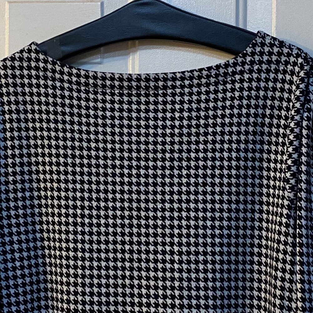 Talbots Black and White Houndstooth Scoop Neck Sweater - Picture 4 of 8